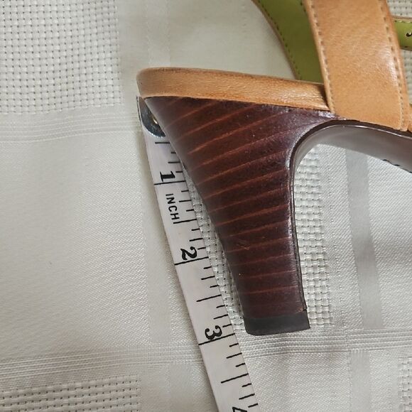 Naturalizer Women's Tan Strappy Sandals - Picture 9 of 16